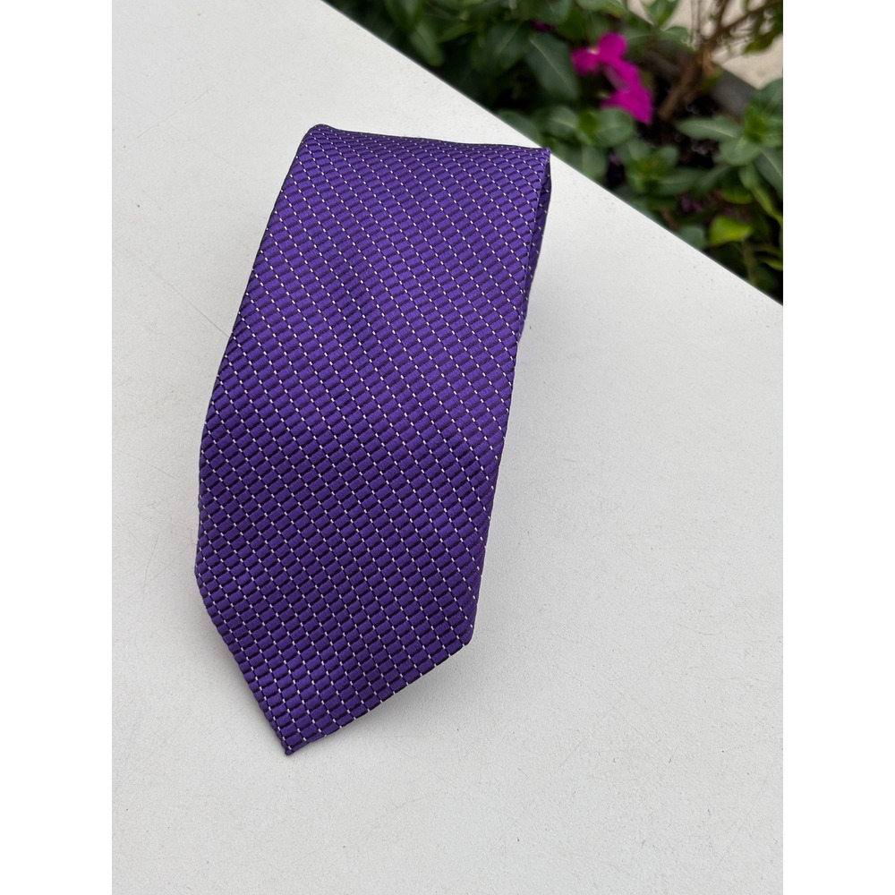 Nautica Mens Purple Geometric Micro Pattern 100% Silk Necktie Classic Width